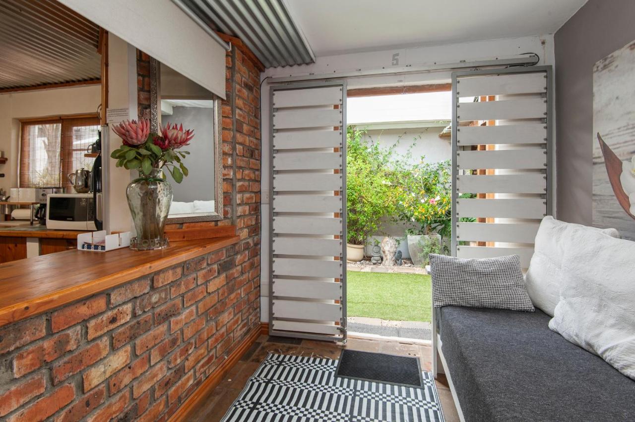 Windsong Cottage Hermanus Exterior photo